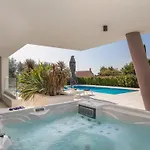 Villa Old Olive I By Interhome Vodnjan