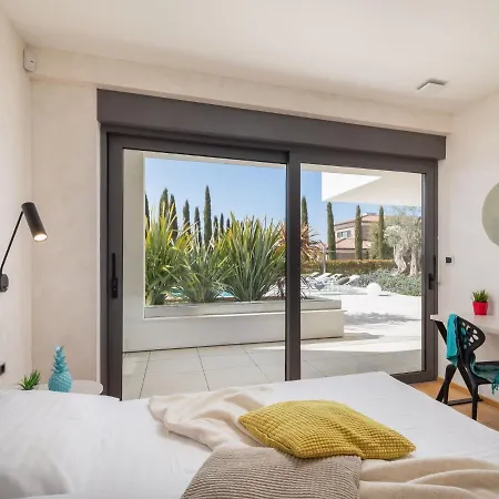 Old Olive I By Interhome * 沃德年