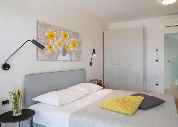 Old Olive I By Interhome *