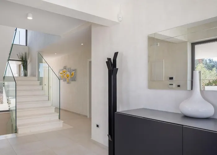 Βίλα Old Olive I By Interhome *