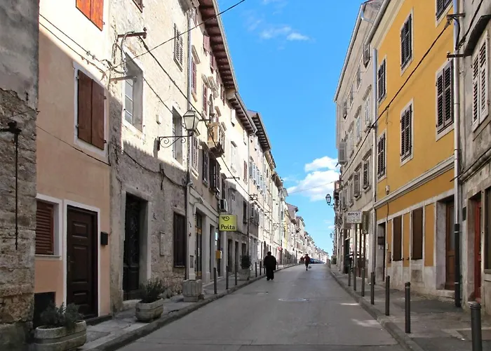 Old Olive I By Interhome Vodnjan